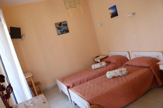 Avra Apartments room 6